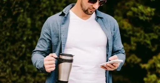 Consejos para escribir bios de Tinder de macho alfa