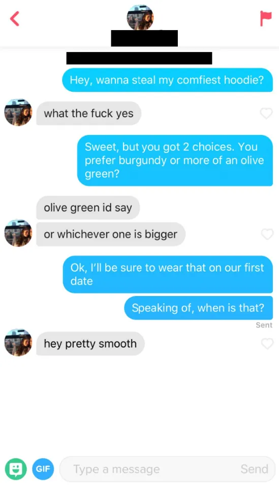 A Tinder chat with a flirty pickup line