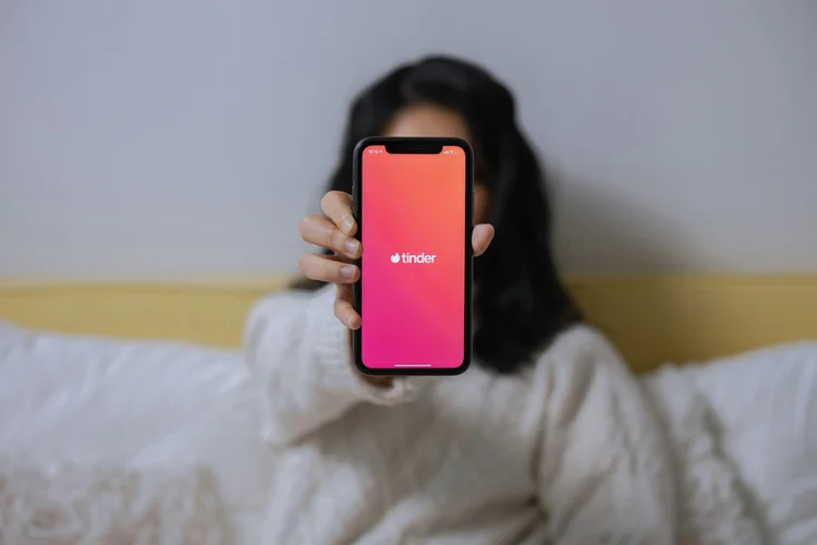 The Complete Guide for Optimizing Your Tinder Profile for Success In 2025